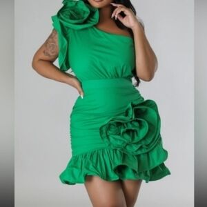 Chic One-Shoulder Green Dress with Floral Detail